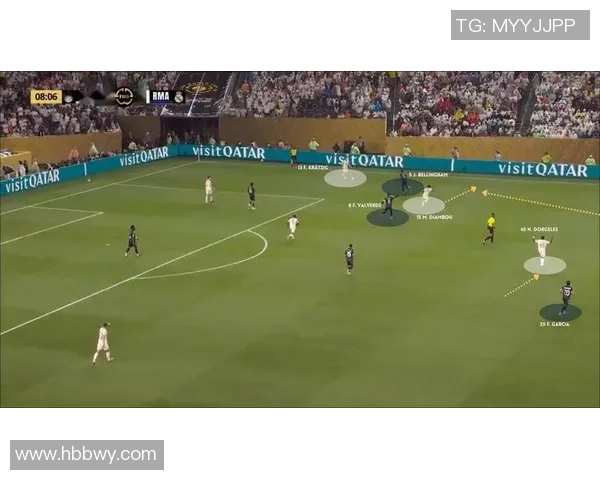 曼联逆转皇马上演经典大战帽子戏法点燃全场激情